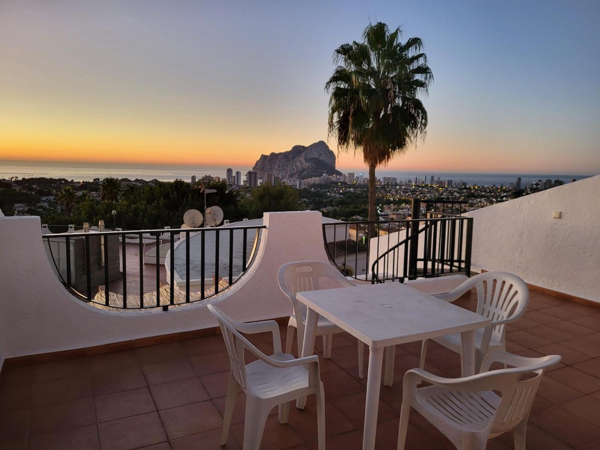 Casa Sunrise - Costa Blanca House With Rooftop, Swimming Pools And Panoramic Sea And Calpe Views Exterior foto